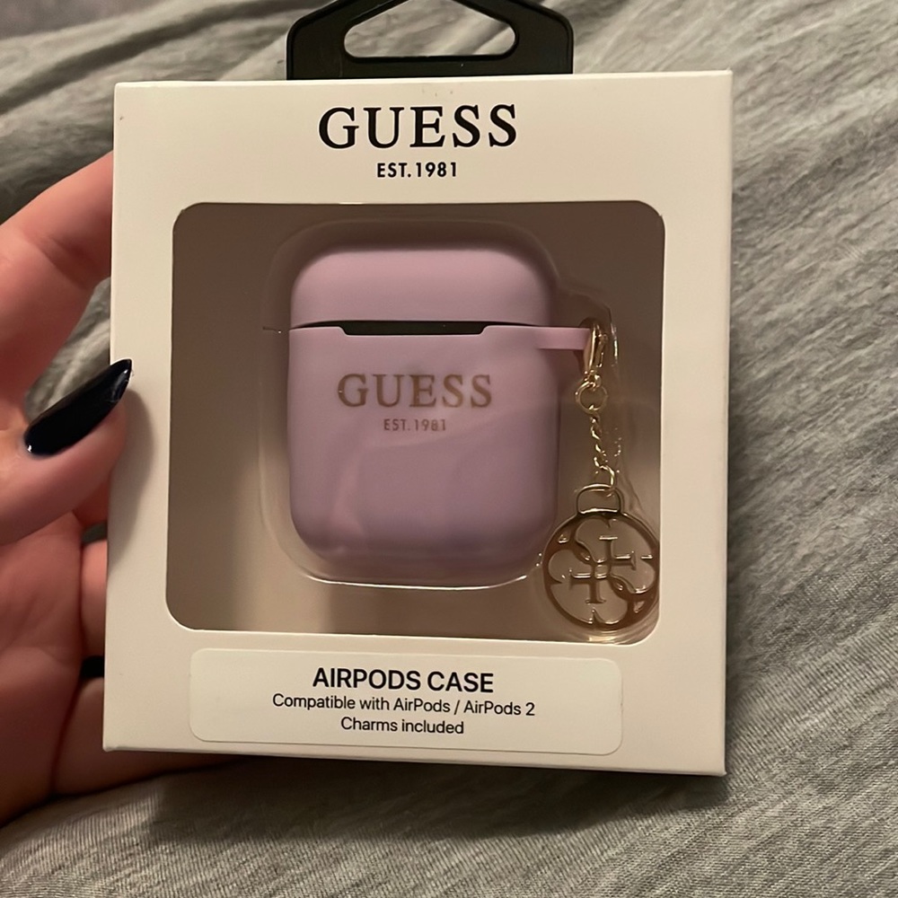 Guess Airpods Case